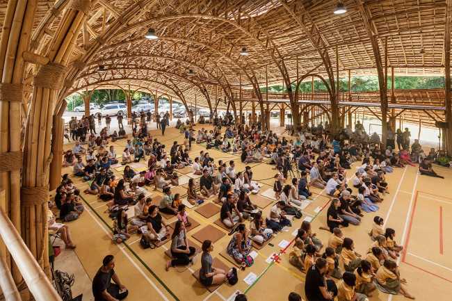 School interior with bamboo structure with children